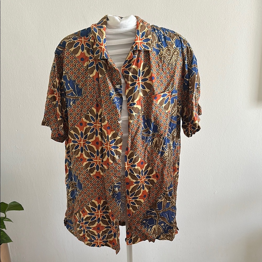 Colorful Patterned Short Sleeve Shirt